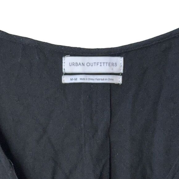Urban Outfitters Surplice Draped Blouse in Black Textured Cotton Long Sleeve - Picture 3 of 9